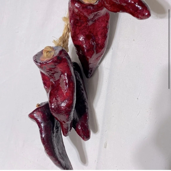 Vintage Decorative Paper Maché Deep Red Peppers On A Braided Rope - Picture 3 of 15